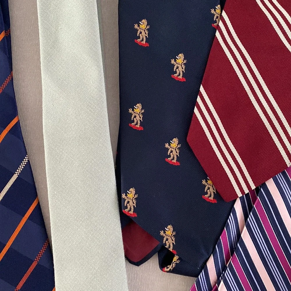 7 silk ties - Picture 3 of 4